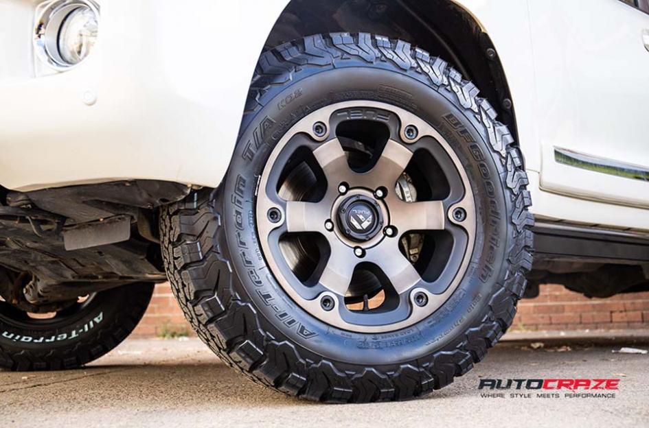 TOYOTA LANDCRUSIER BEAST BLACK   MACHINED WITH DARK TINT